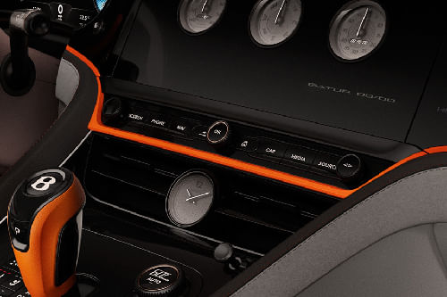 Front AC Controls of Bentley Batur