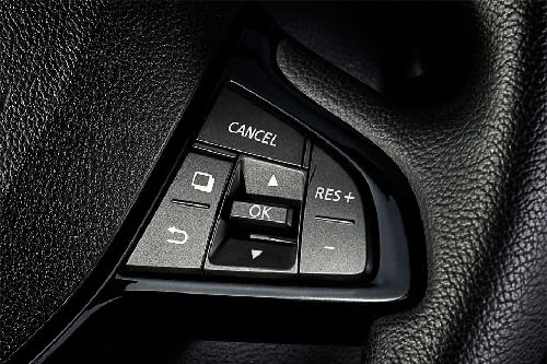 نيسان ماغنيت Multi Function Steering