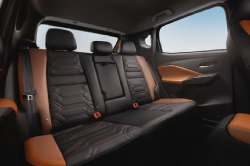 نيسان ماغنيت Rear Seats