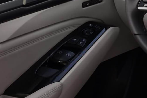 Nissan Altima Drivers Side In Side Door Controls