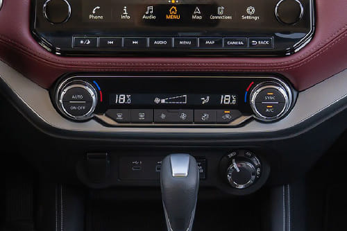 Front AC Controls of Nissan Xterra