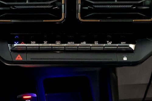 Front AC Controls of رينو 4