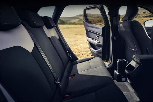 رينو داستر Rear Seats