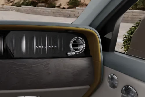 كولينان Front Side Ac Vents