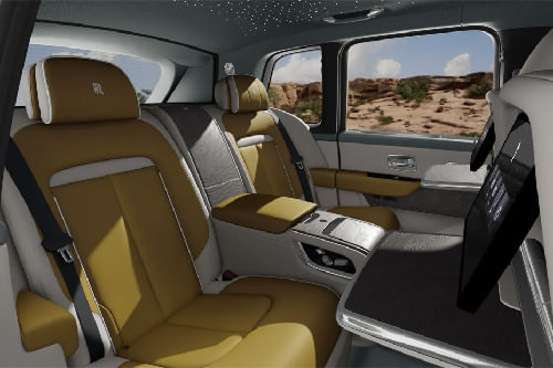 رولز رويس كولينان Rear Seats