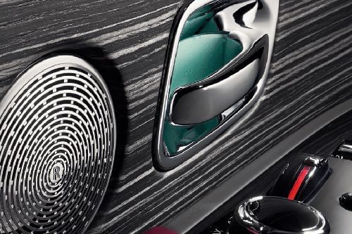 Speakers View of رولز رويس فانتوم