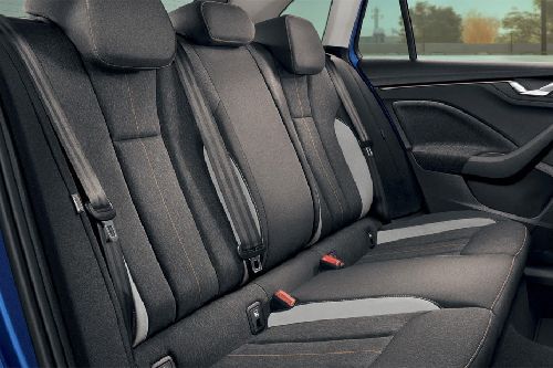 سكودا سكالا Rear Seats