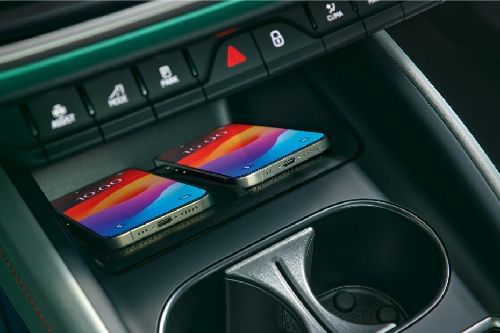 Power Accessories Outlet View of Skoda Elroq