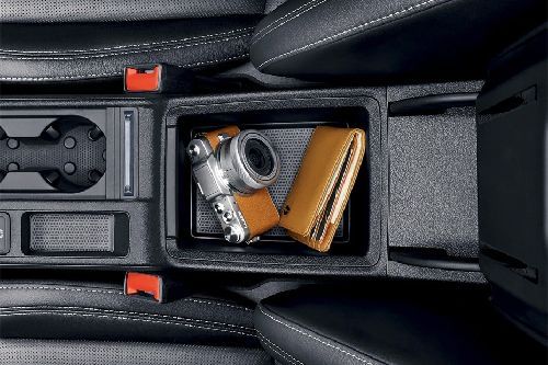 Octavia Front Center Divider