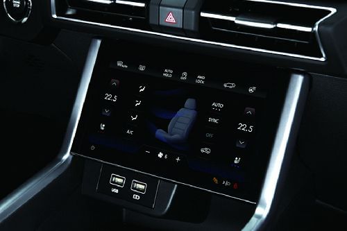 Front AC Controls of سانج يونج توريس