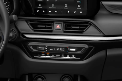 Front AC Controls of Suzuki Swift