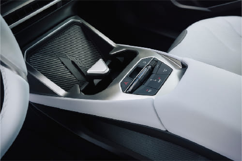 IX3 Front Center Divider