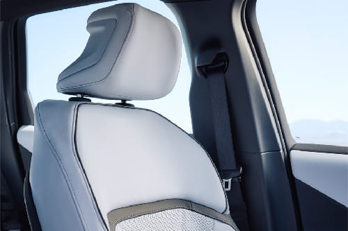 IX3 Front Seats