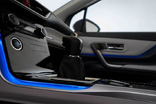 Toyota Veloz Gear Shifter