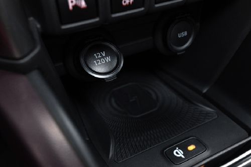 تويوتا أوربان كروزر  Engine Start Stop Button