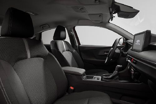 يارس Front Seats