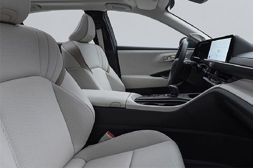 Crown Front Center Divider