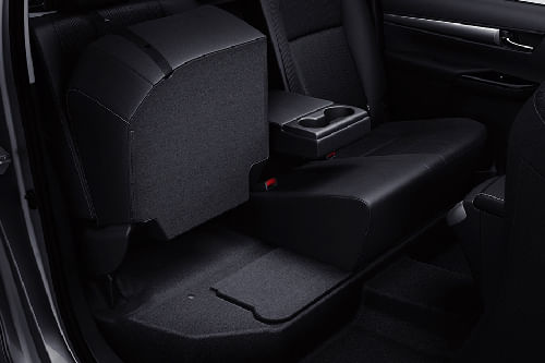 Folding Seats of Toyota Hilux