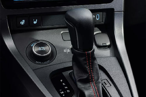 تويوتا جي آر ياريس Gear Shifter