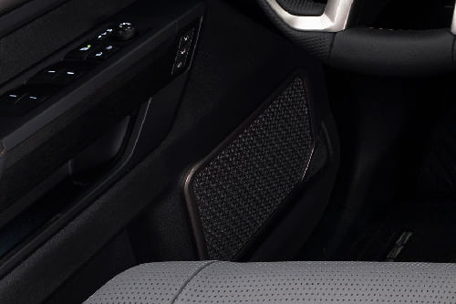 Speakers View of Toyota Sequoia