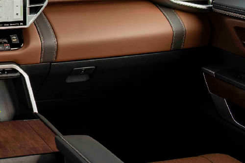 تويوتا تندرا Glove Box