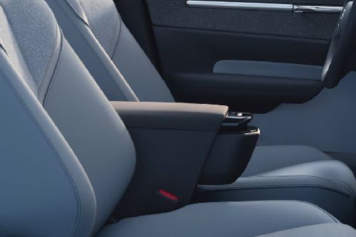 EX30 Armrest Rear