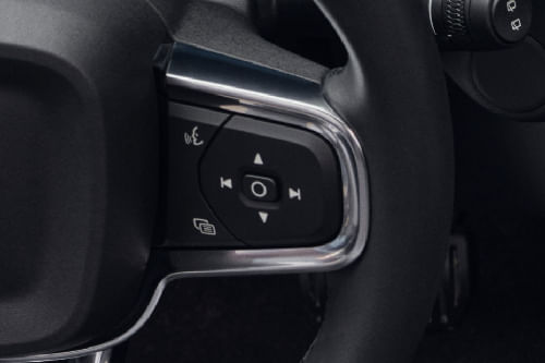 فولفو إي إكس 40 Multi Function Steering