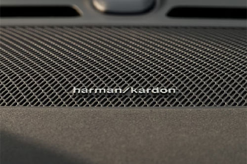 Speakers View of فولفو إي إكس 40