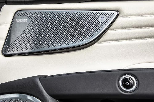 Speakers View of Maserati Grecale