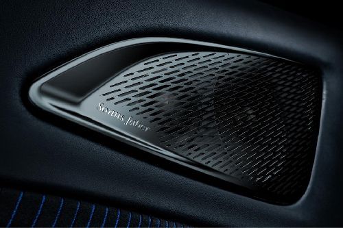 Speakers View of مازيراتي إم سي 20 تشييلو