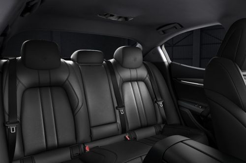 مازيراتي غبلي Rear Seats