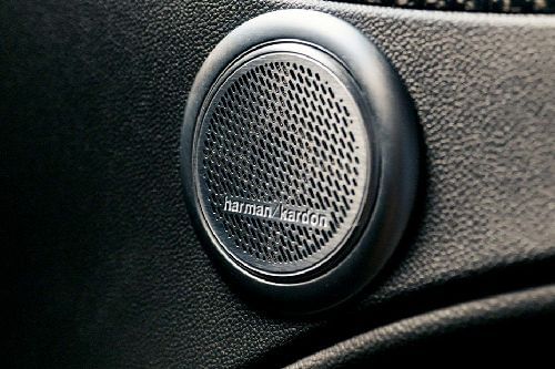 Speakers View of Alfa Romeo Giulia