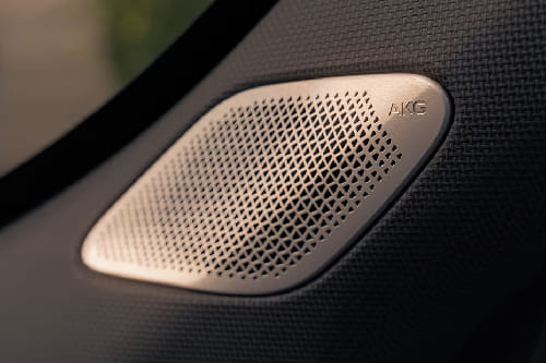 Speakers View of Cadillac XT4