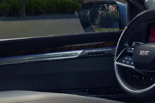 كاديلاك إسكاليد-في Inside Of Drivers Side Open Door
