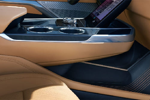 إسكاليد آي كيو Front Center Divider