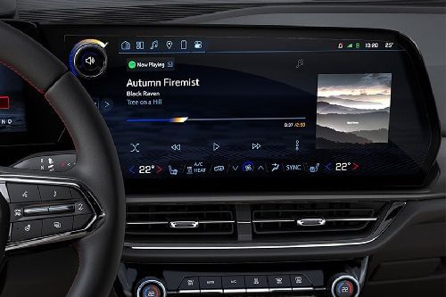 Stereo View of Equinox Ev