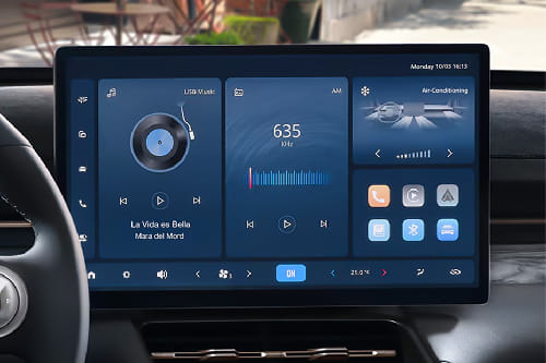 Stereo View of Captiva PHEV