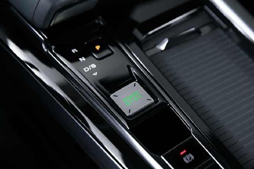 إم جي One Engine Start Stop Button