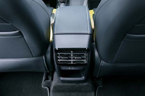 One Rear AC Controls