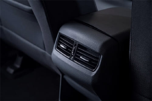 T60 Rear AC Controls