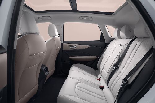 إم جي ES5 Rear Seats