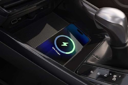 Power Accessories Outlet View of MG 5