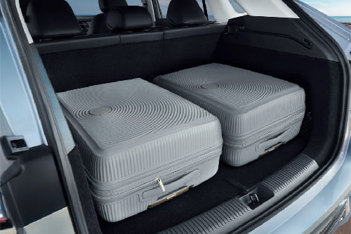 Storage Closer View of إم جي HS