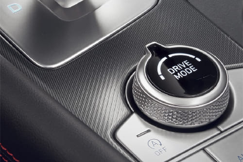 Center Controls of جينيسيس جي 70