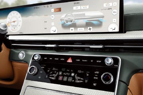 Front AC Controls of Genesis GV80
