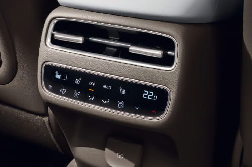 EV GV 70 Rear AC Controls