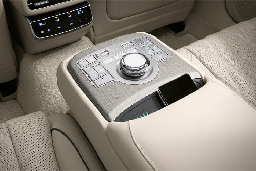 جي 80 Rear AC Controls