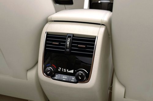 BX7 Rear AC Controls