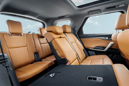 Changan CS95 Front And Rear Seats Together