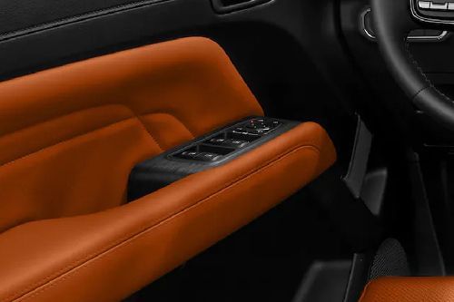 Haval H9 Drivers Side In Side Door Controls